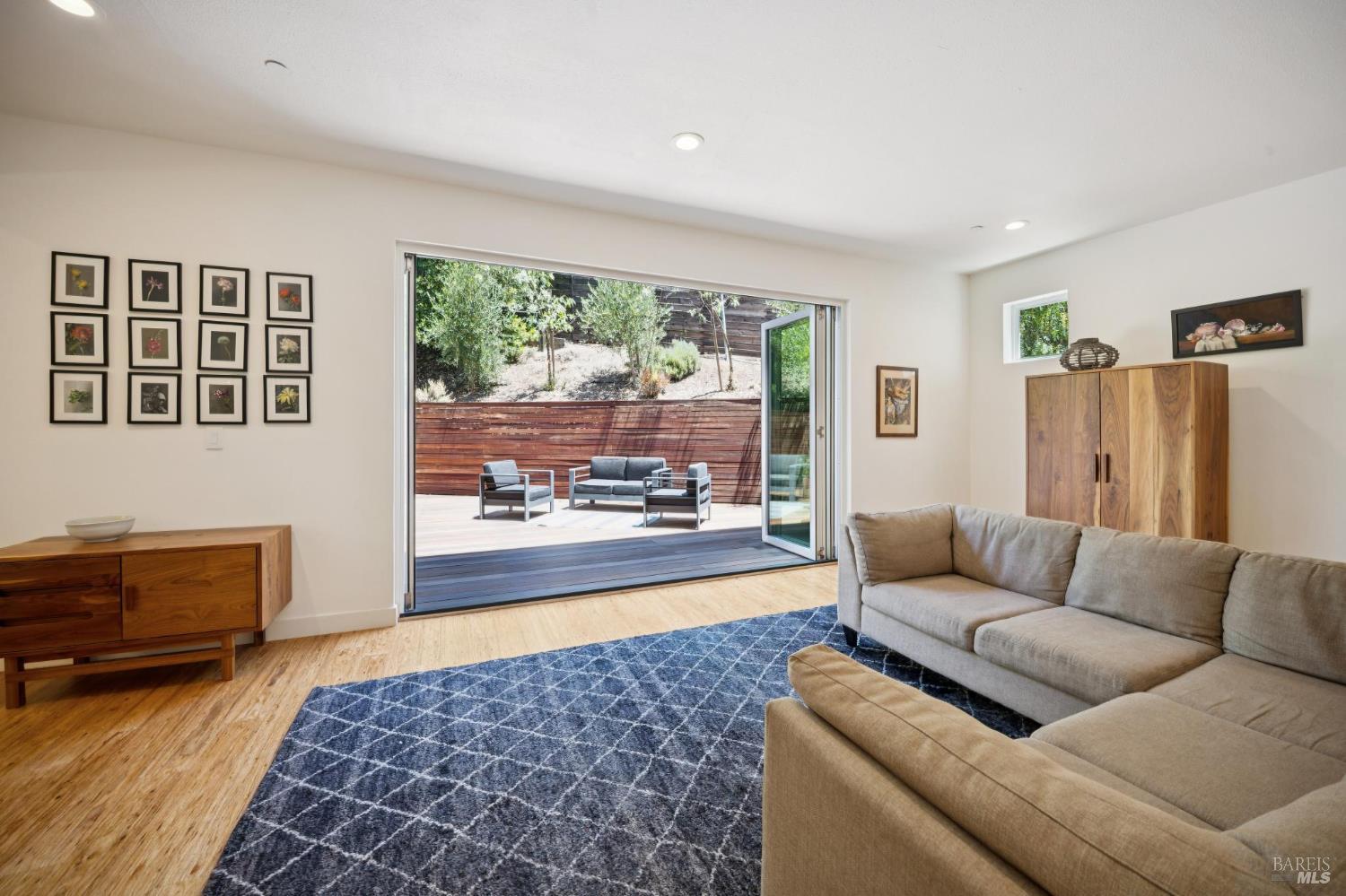 30 Oak Knoll Drive