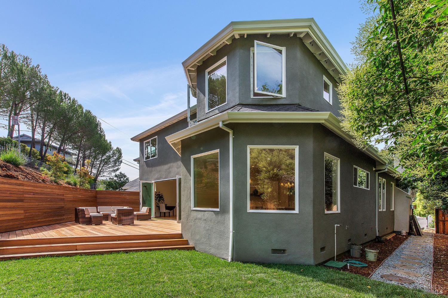 30 Oak Knoll Drive