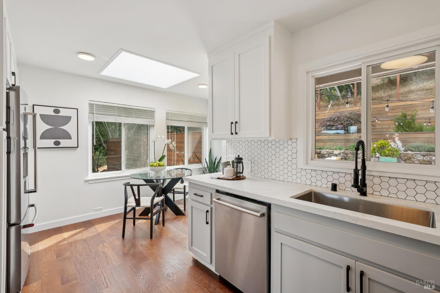 1125 Meadowcrest Drive