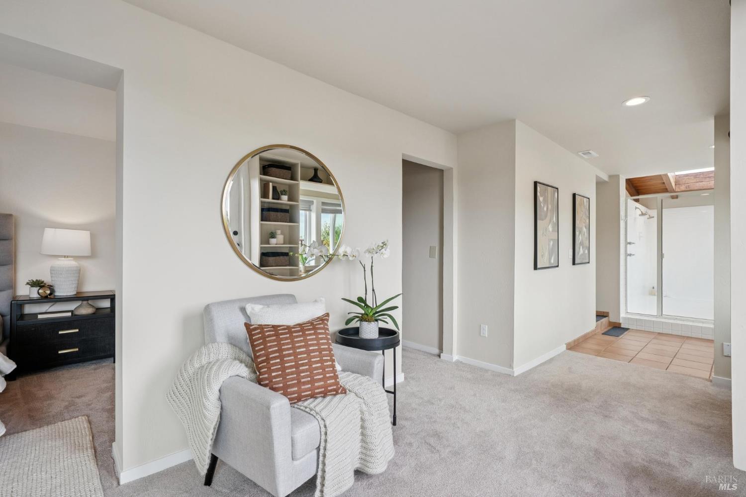 1125 Meadowcrest Drive