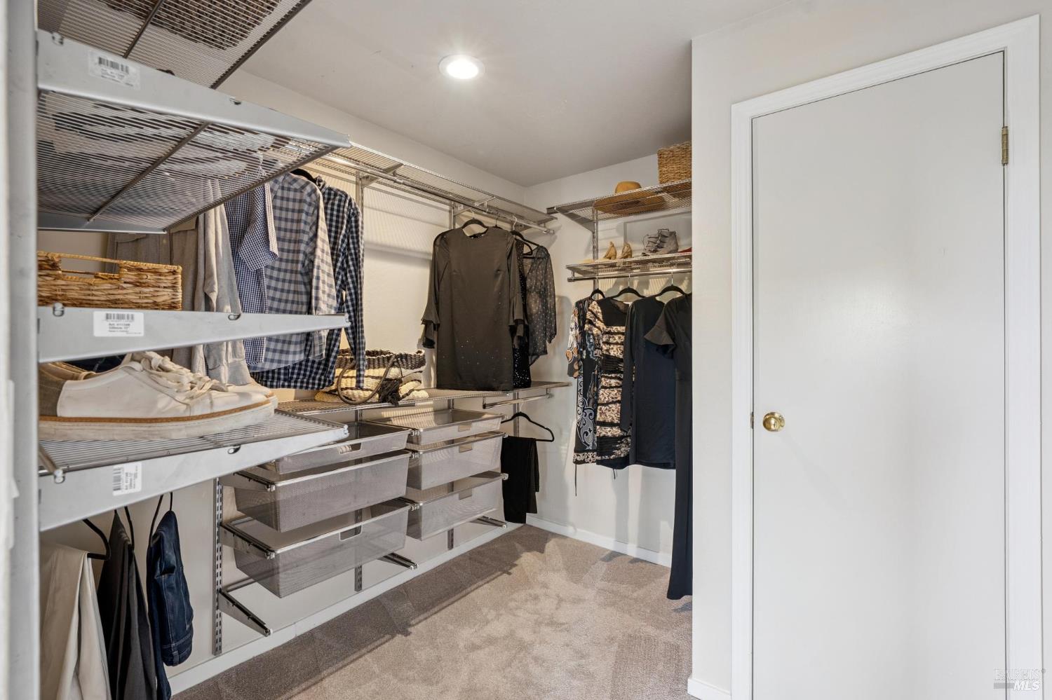 1125 Meadowcrest Drive