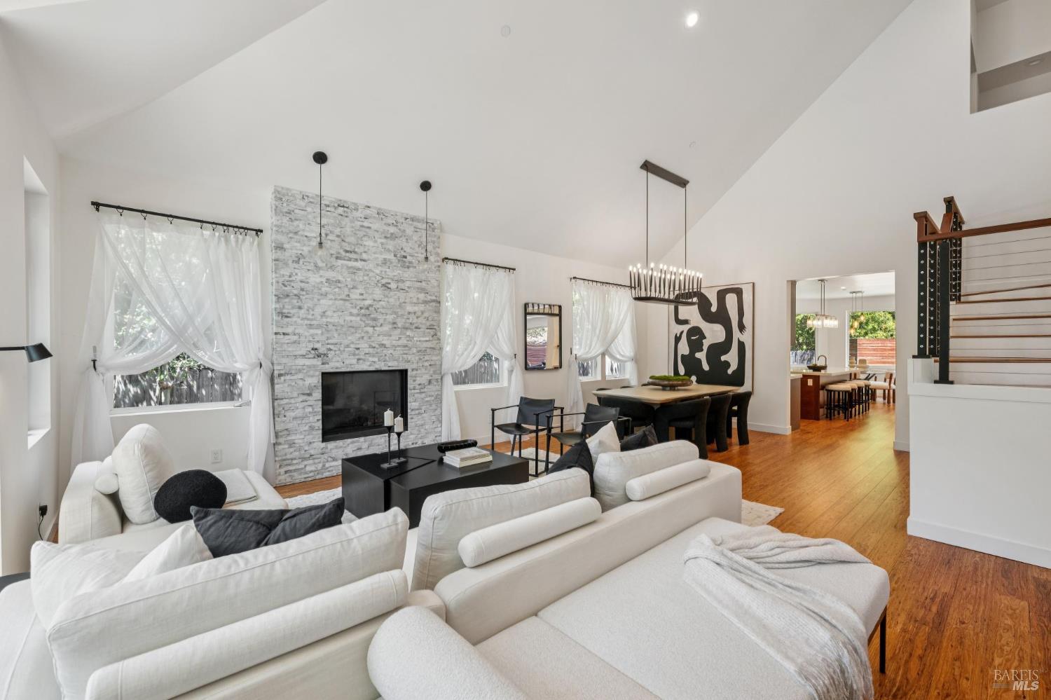 30 Oak Knoll Drive