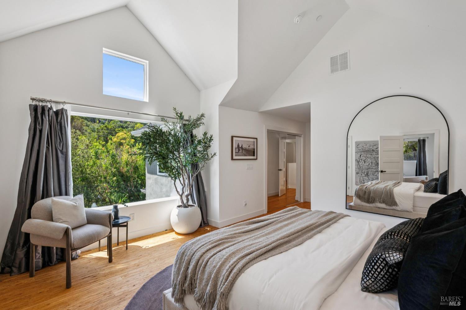 30 Oak Knoll Drive