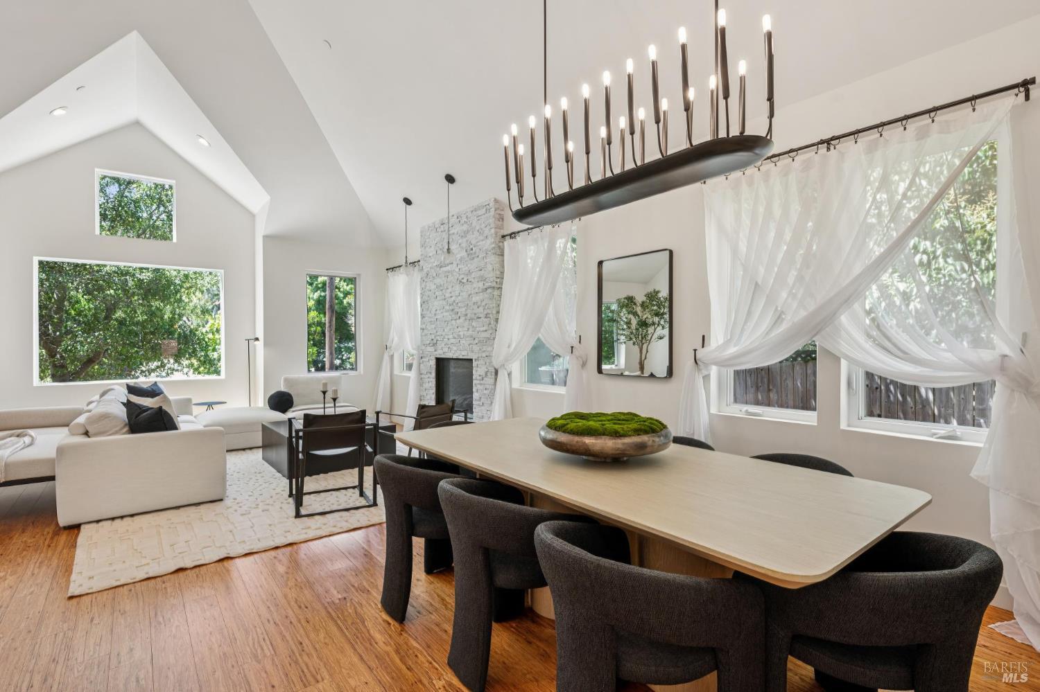 30 Oak Knoll Drive