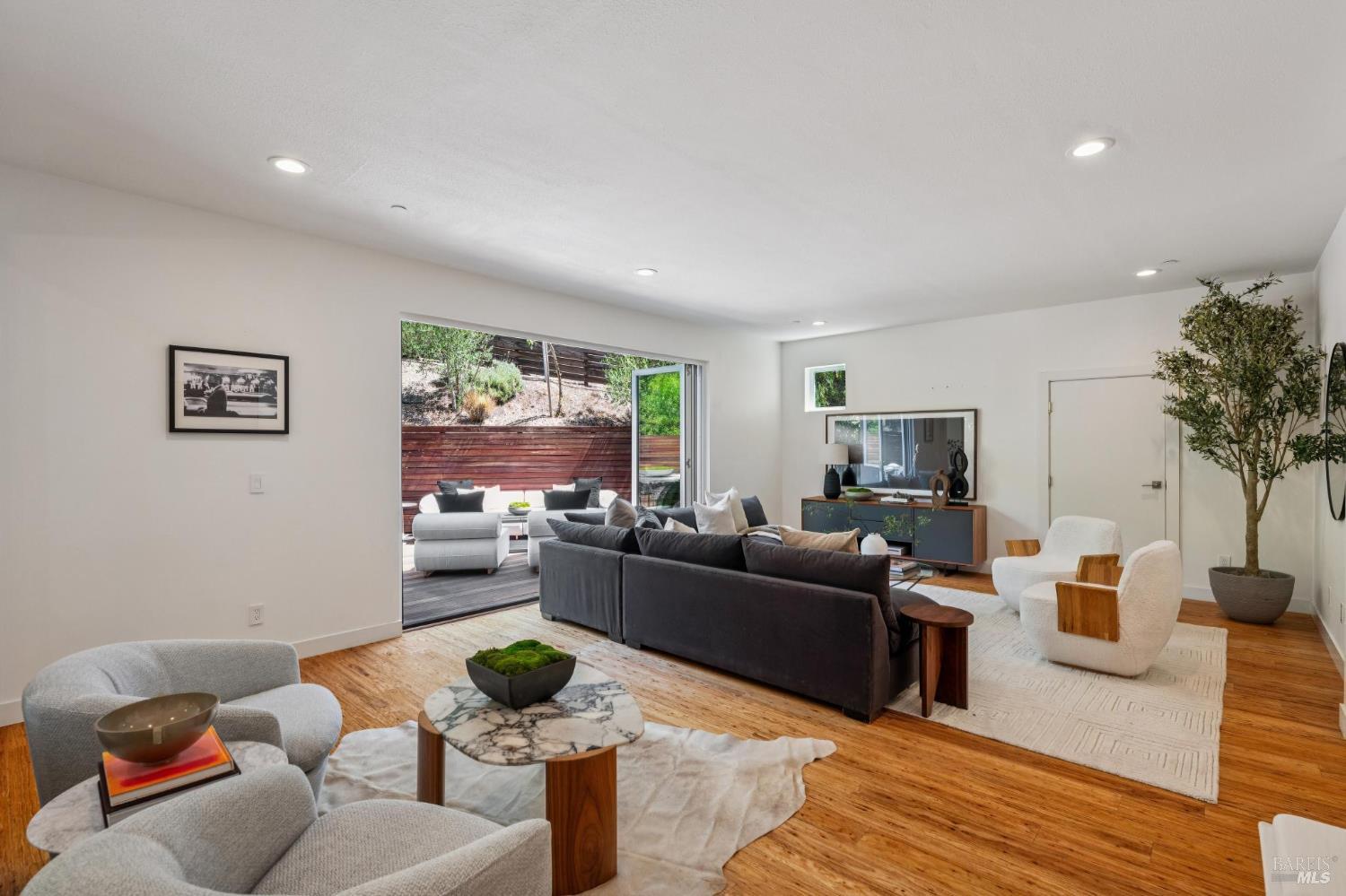 30 Oak Knoll Drive