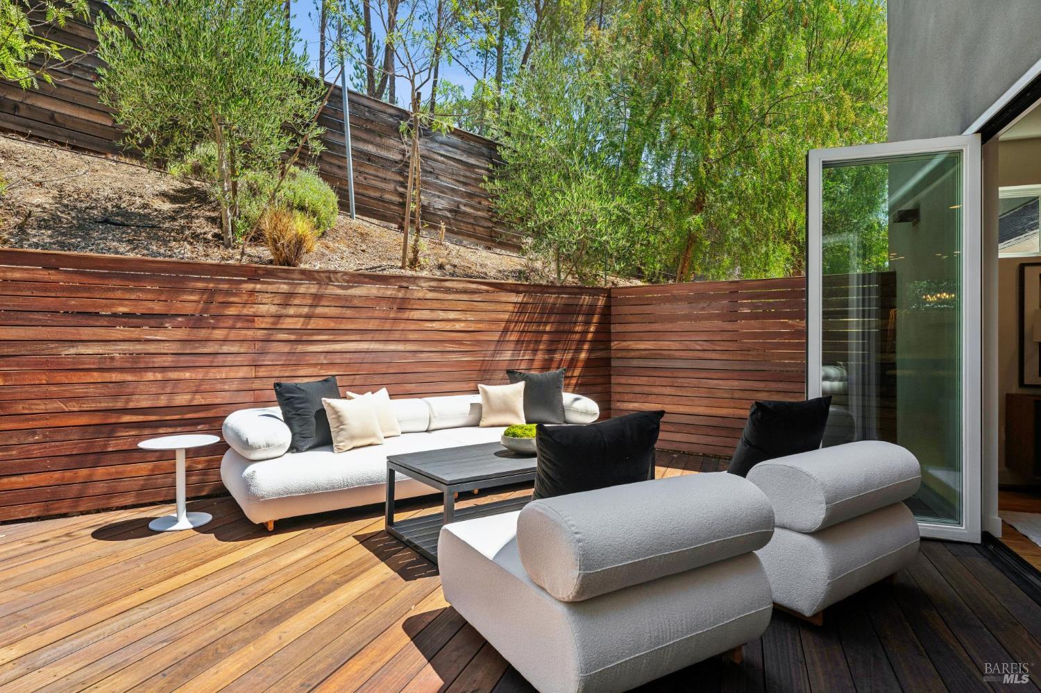 30 Oak Knoll Drive