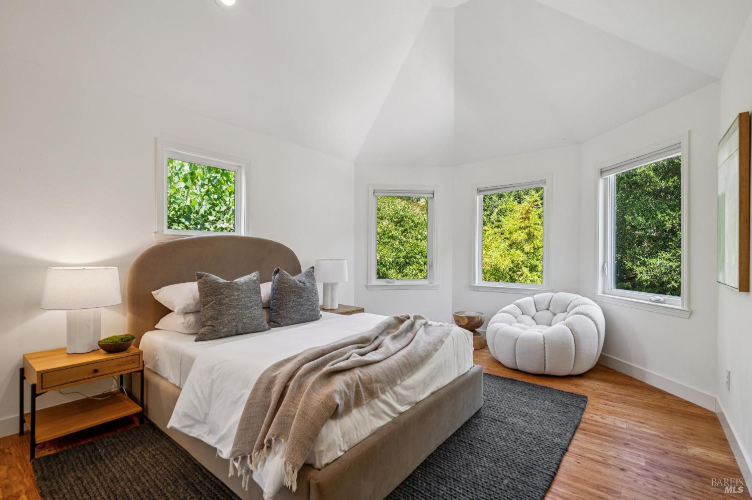 30 Oak Knoll Drive