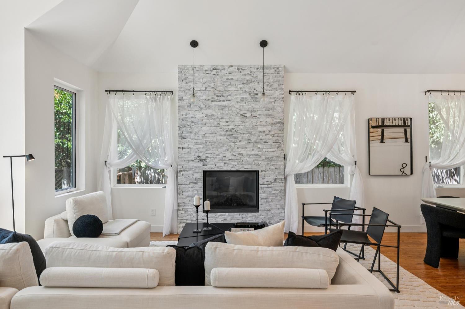 30 Oak Knoll Drive