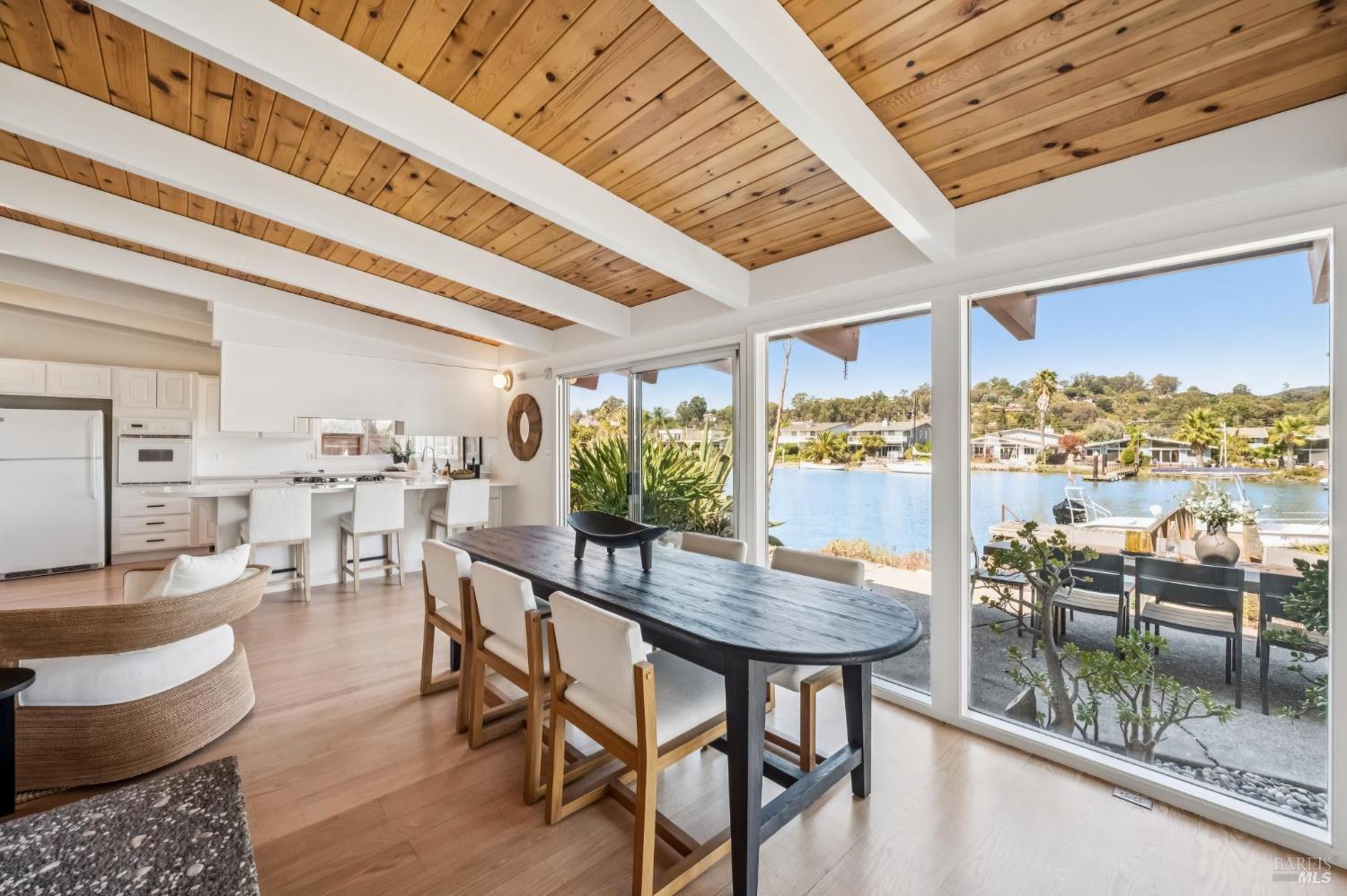 12 Amalfi Place