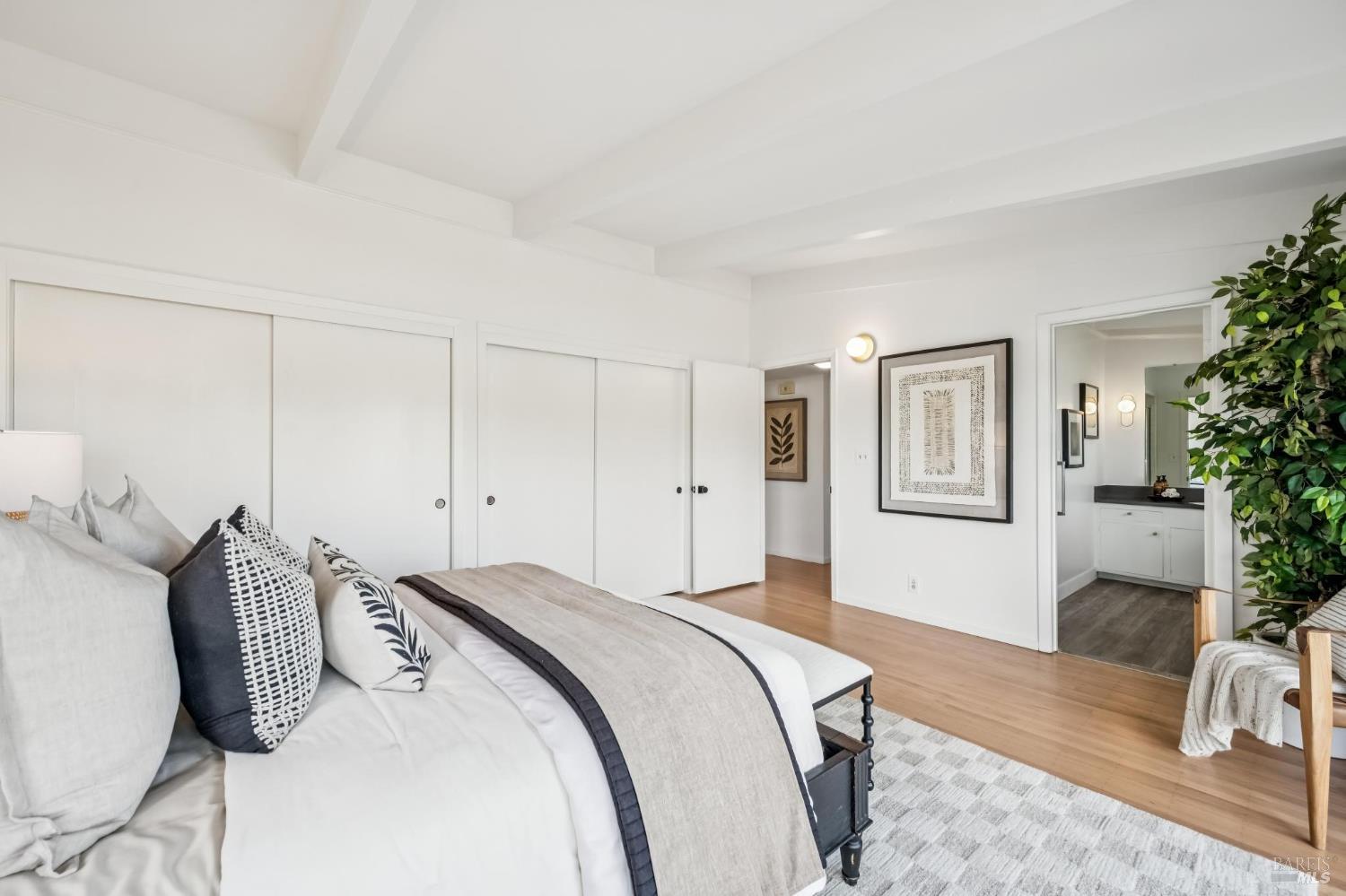 12 Amalfi Place