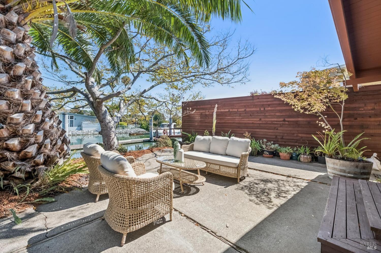 12 Amalfi Place