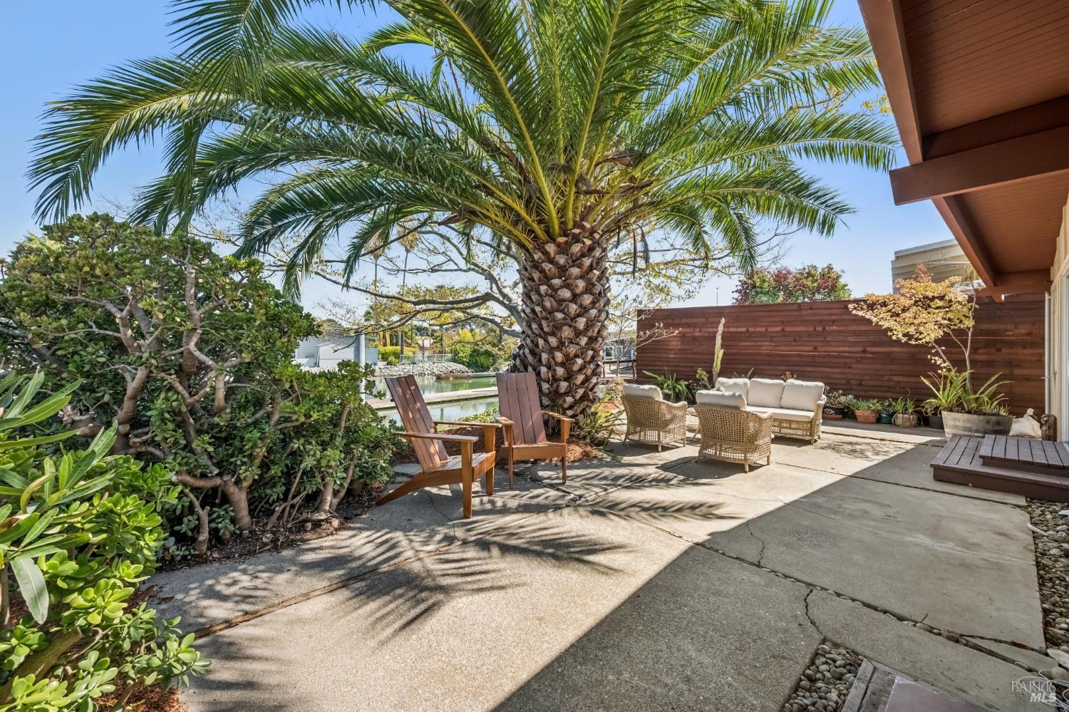 12 Amalfi Place