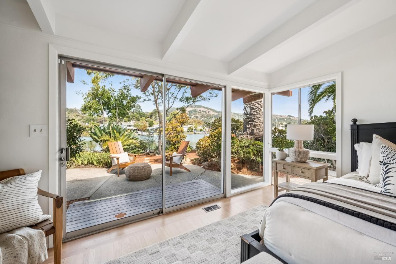 12 Amalfi Place
