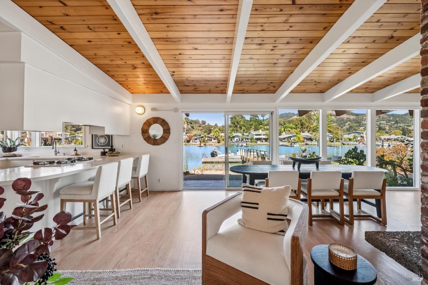 12 Amalfi Place