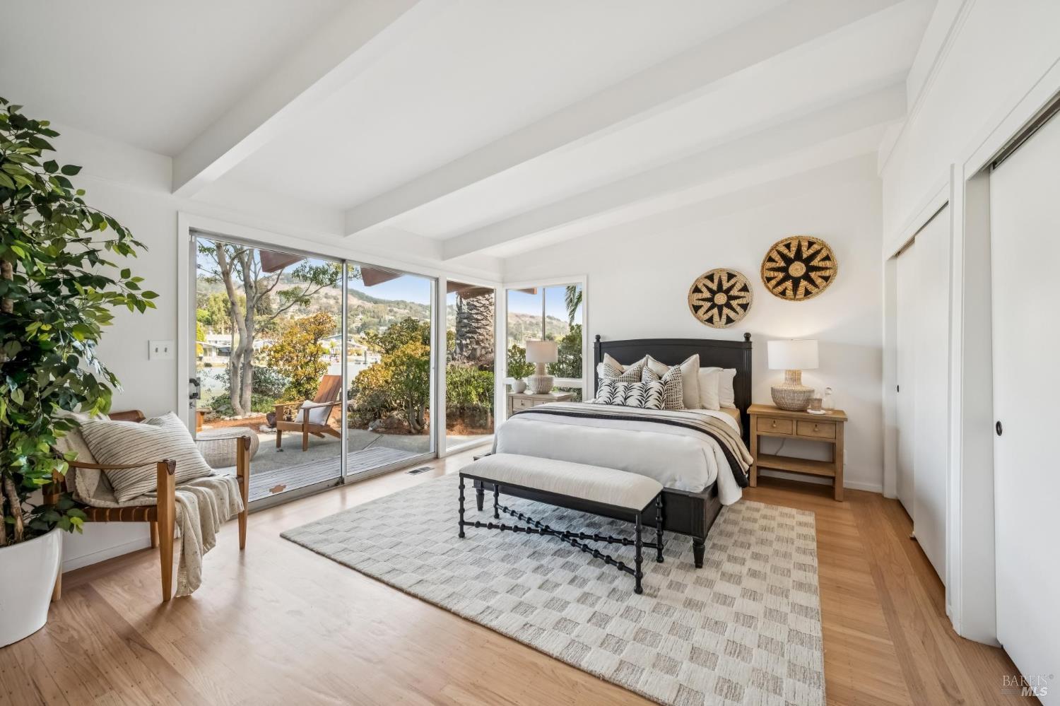 12 Amalfi Place