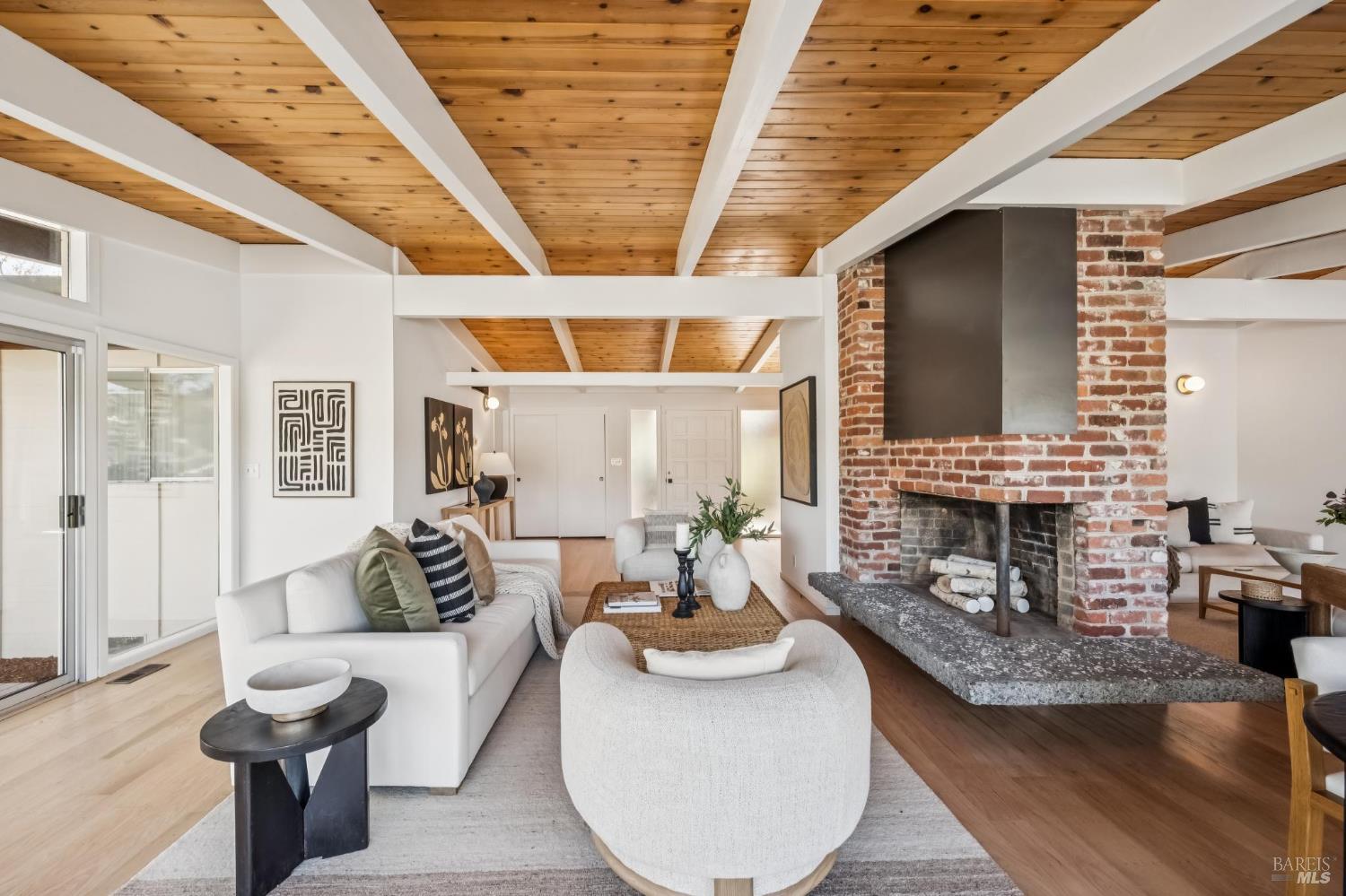 12 Amalfi Place