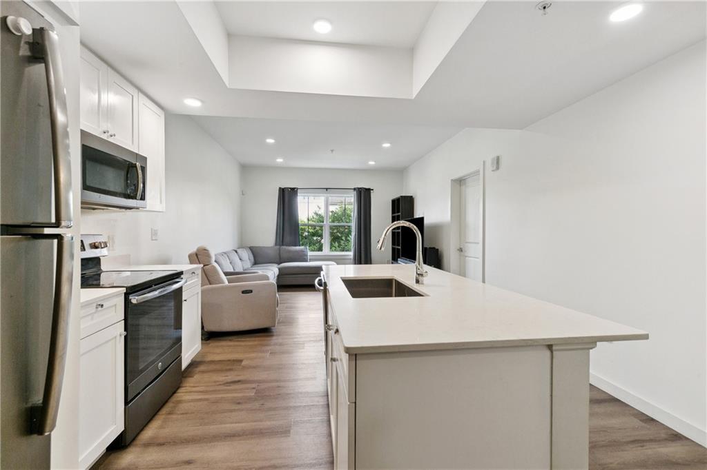 2100 SAINT THOMAS Street 202