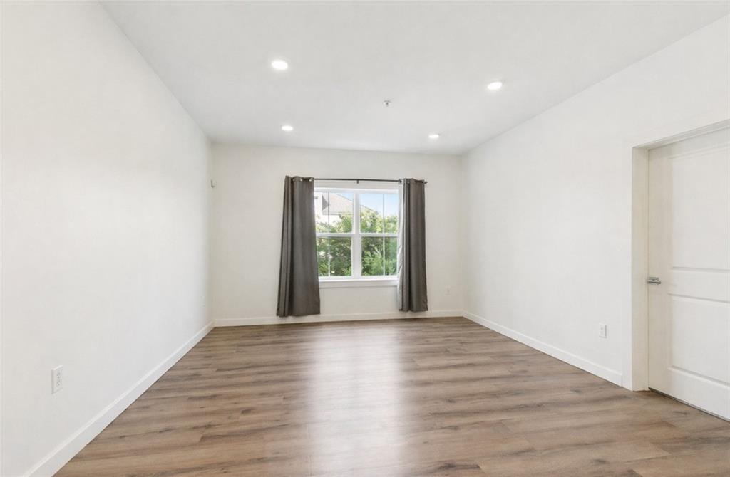 2100 SAINT THOMAS Street 202