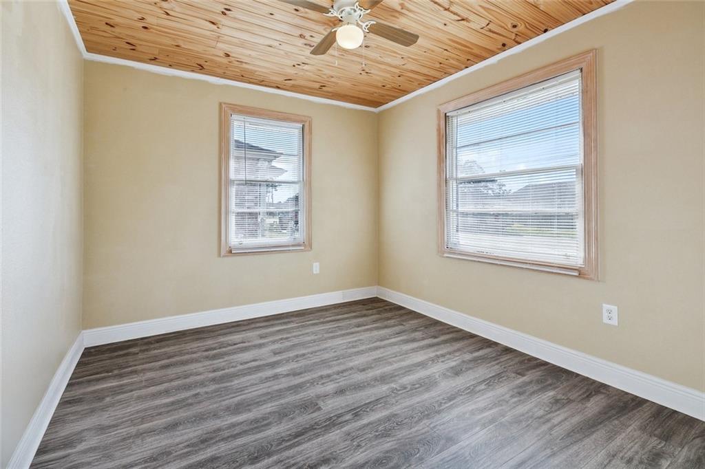 2005 MANOR HEIGHTS Drive