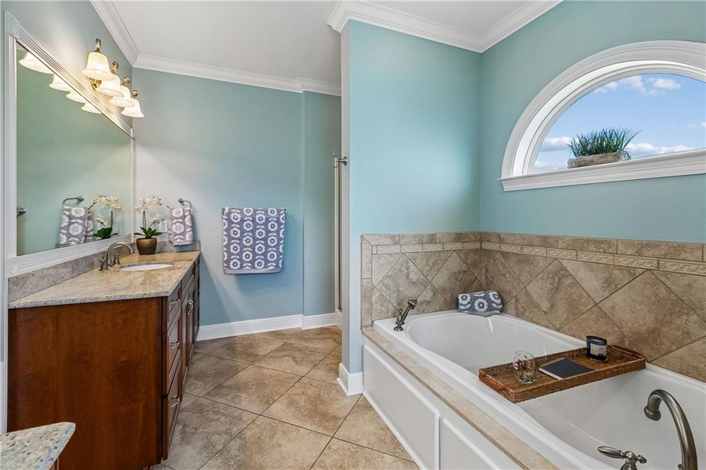 6755 LOUIS XIV Street