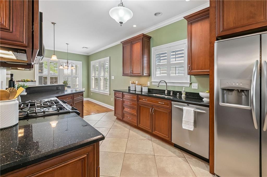 6755 LOUIS XIV Street