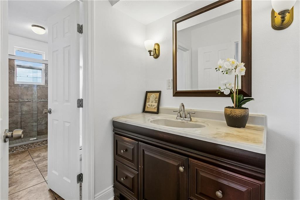 3020 BURDETTE Street