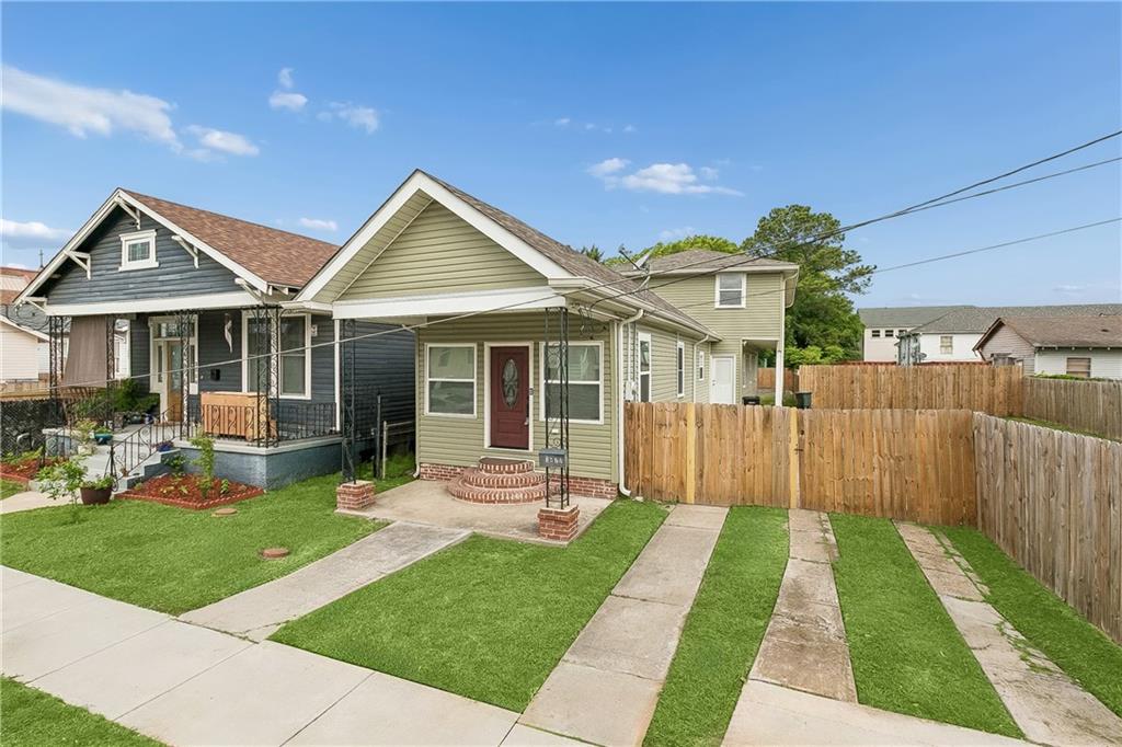 3020 BURDETTE Street