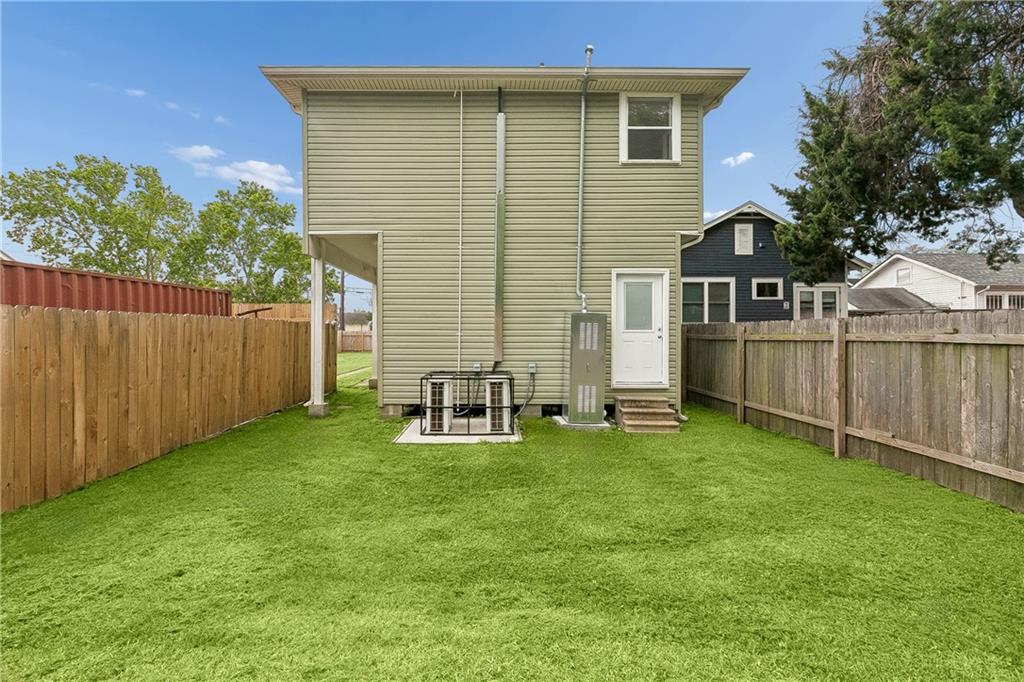 3020 BURDETTE Street