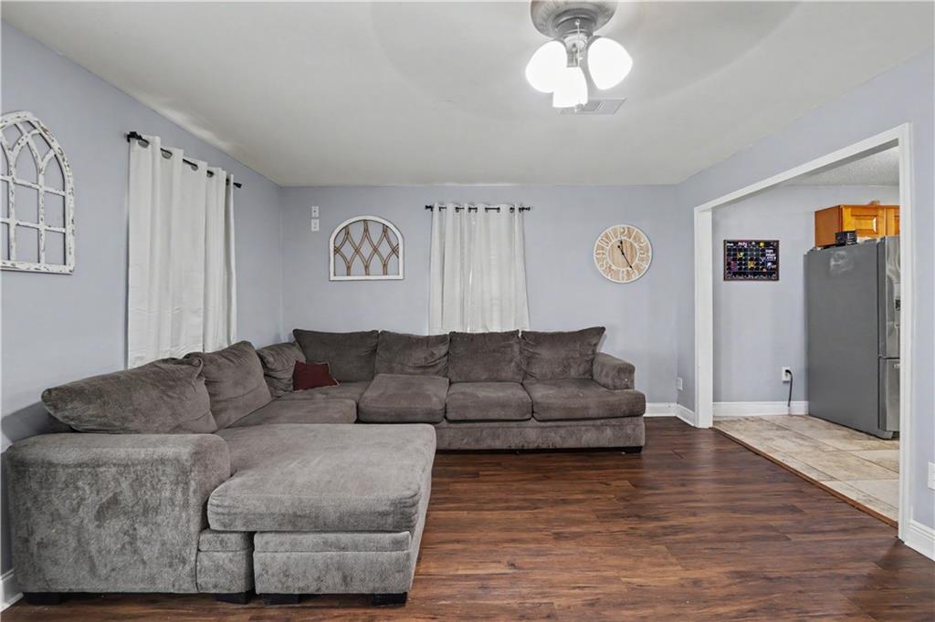 100 WOODRIDGE Court