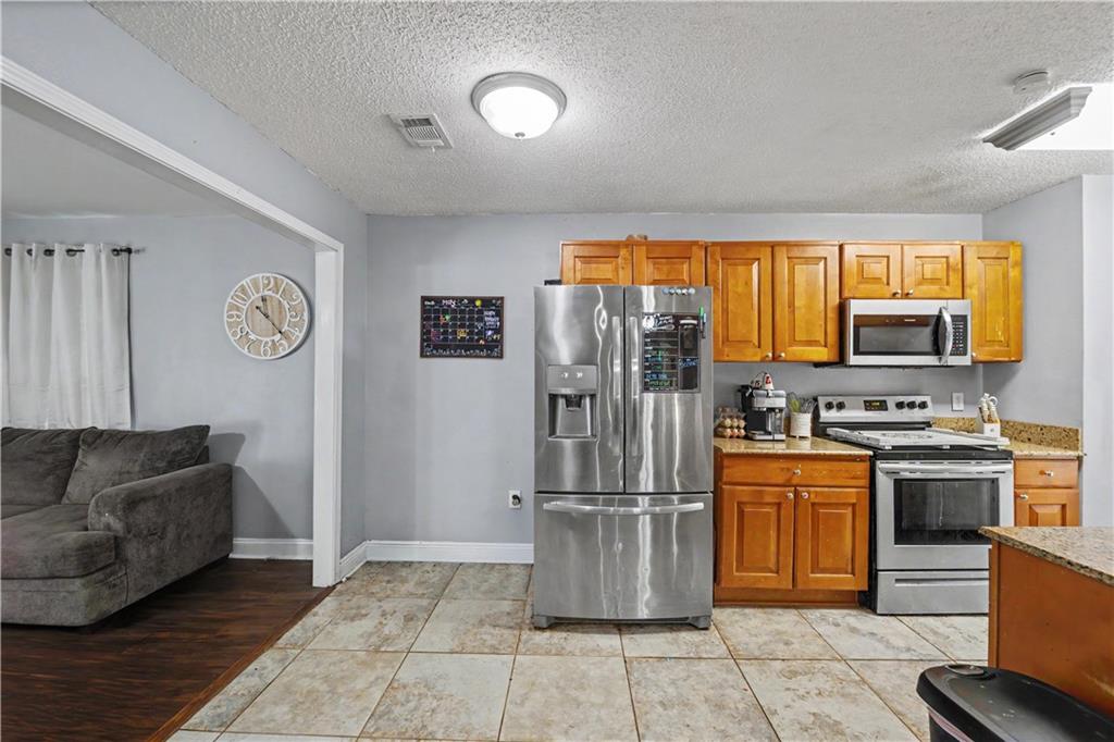 100 WOODRIDGE Court