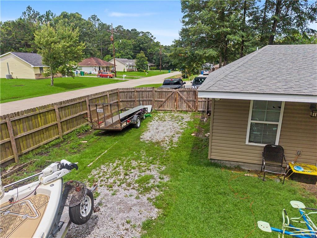 100 WOODRIDGE Court
