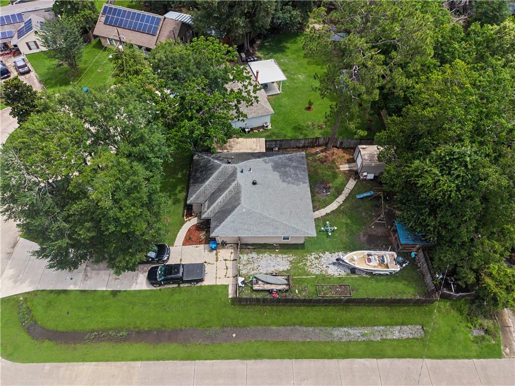 100 WOODRIDGE Court