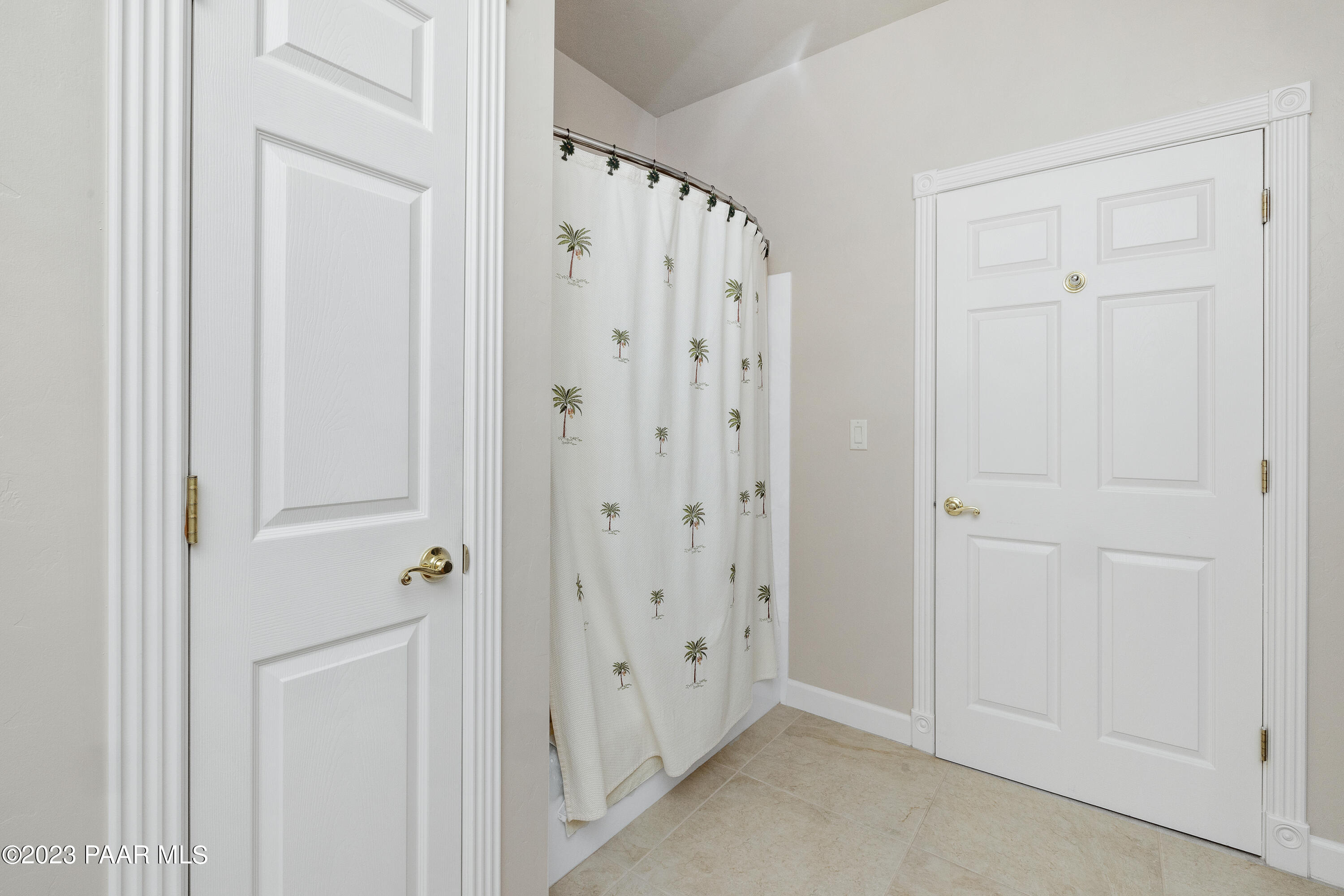 1572 Southpark Circle