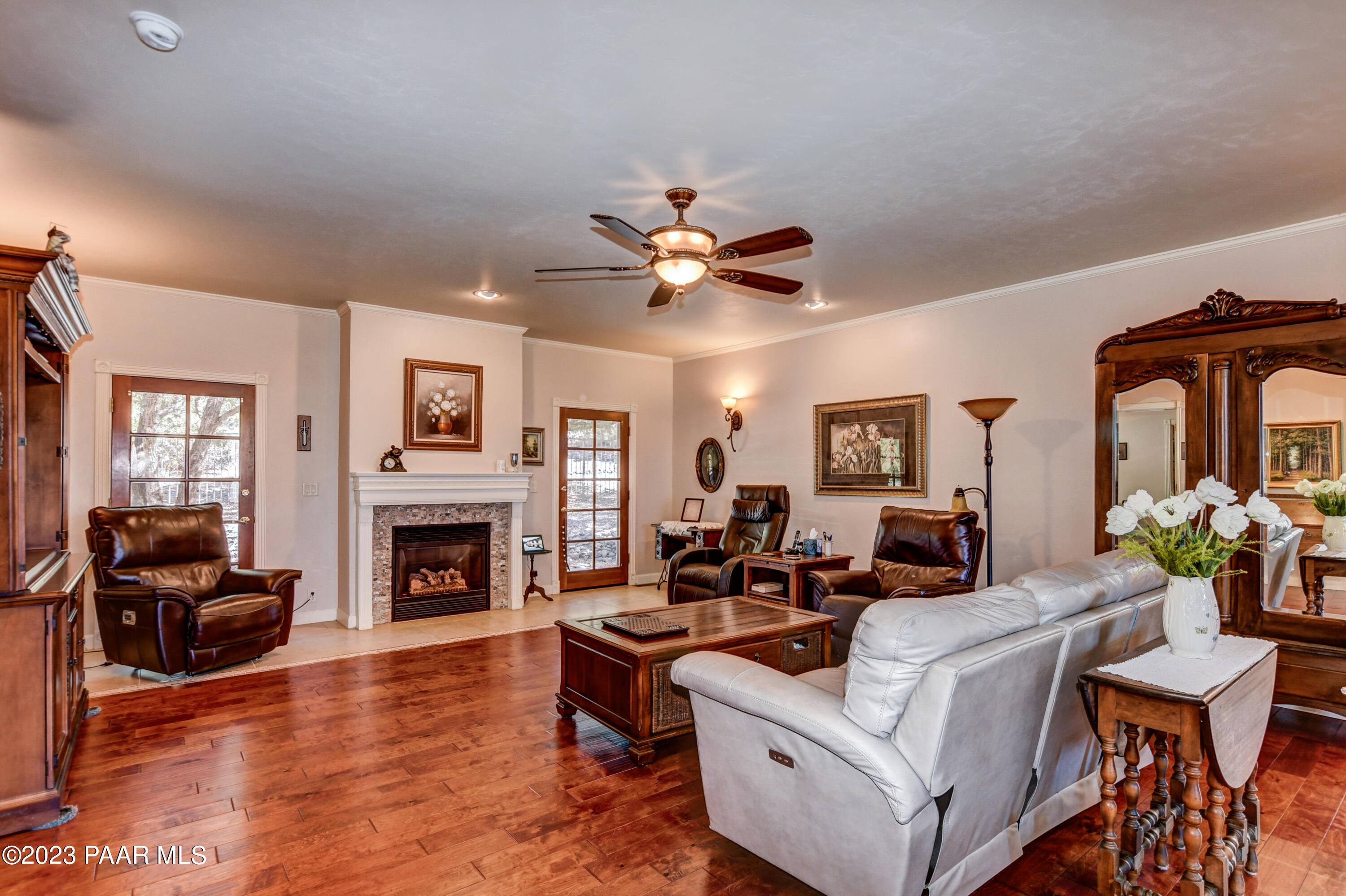 1572 Southpark Circle