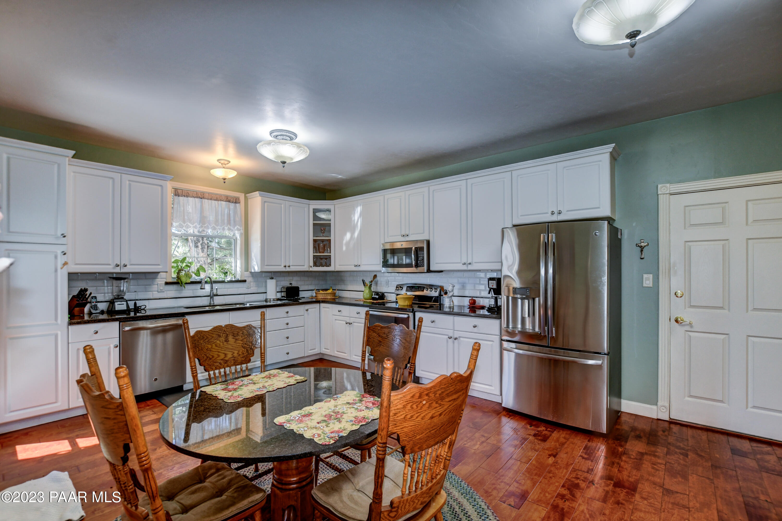 1572 Southpark Circle