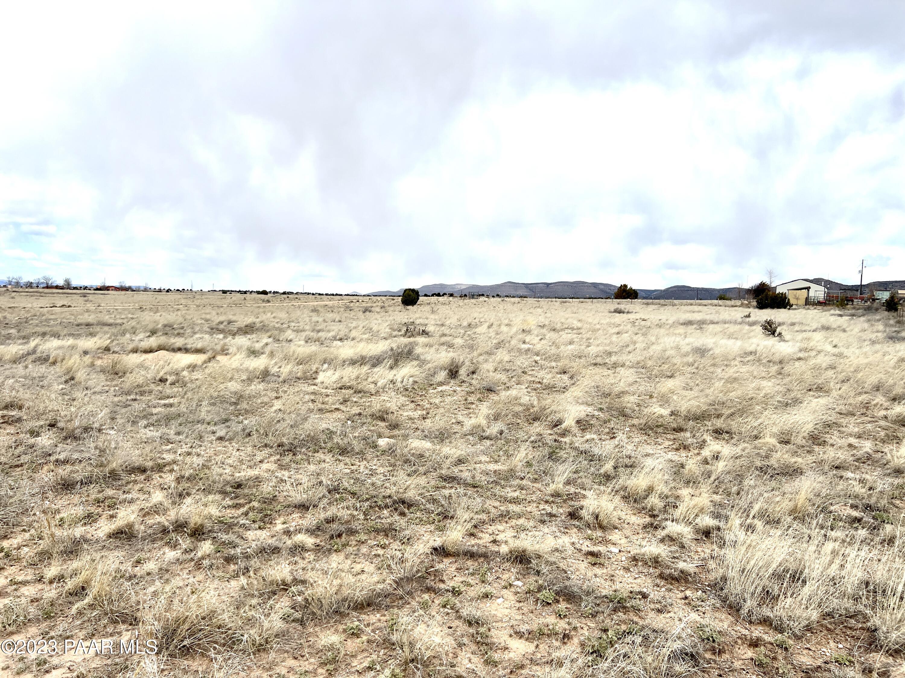 25725 N Patricia Road