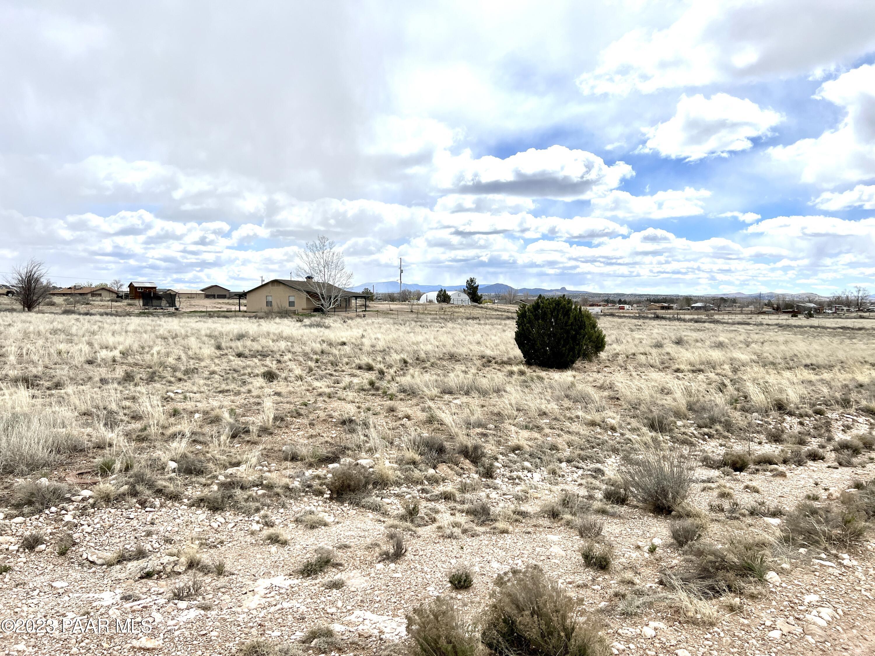 25725 N Patricia Road