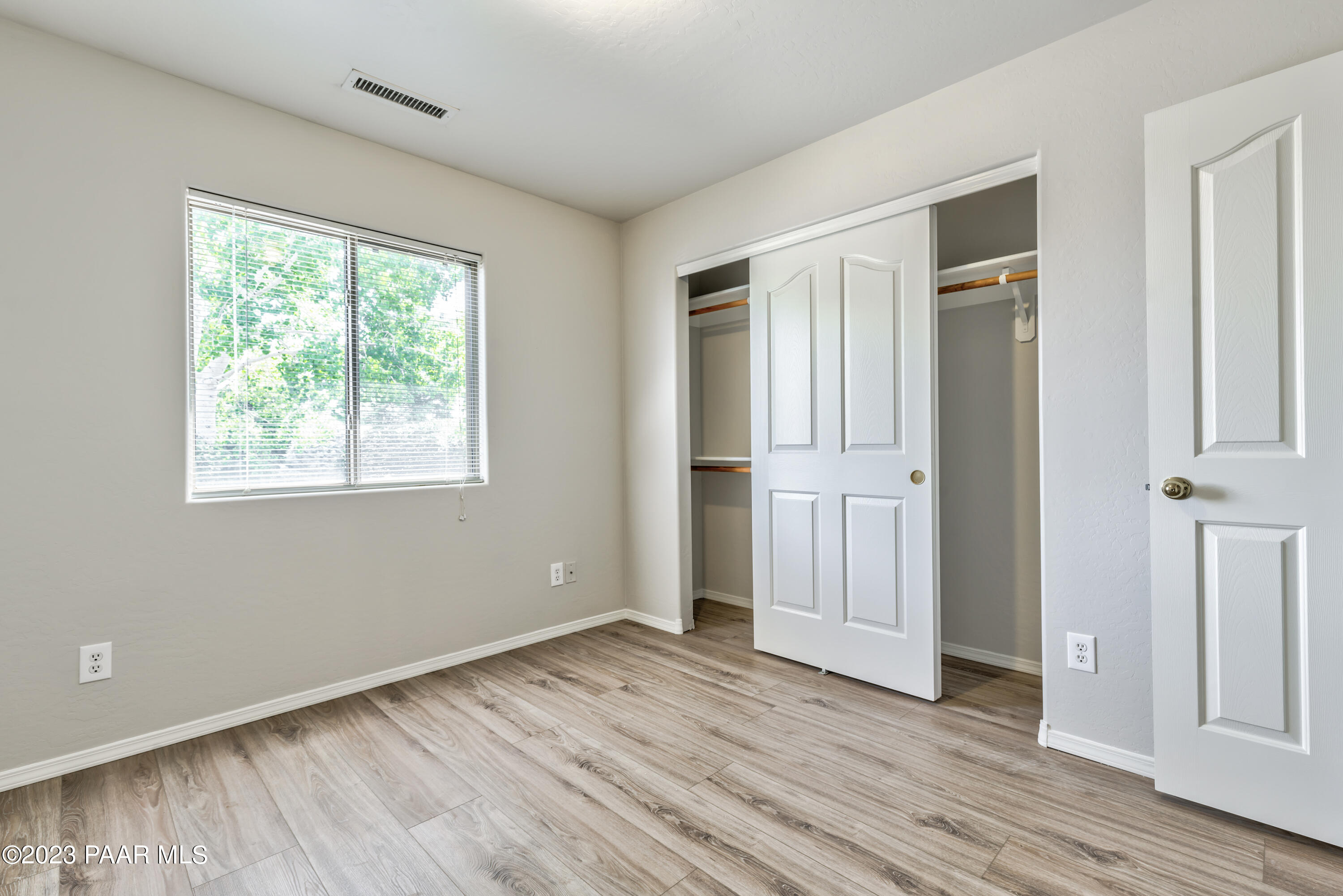 7192 N Summit View Drive