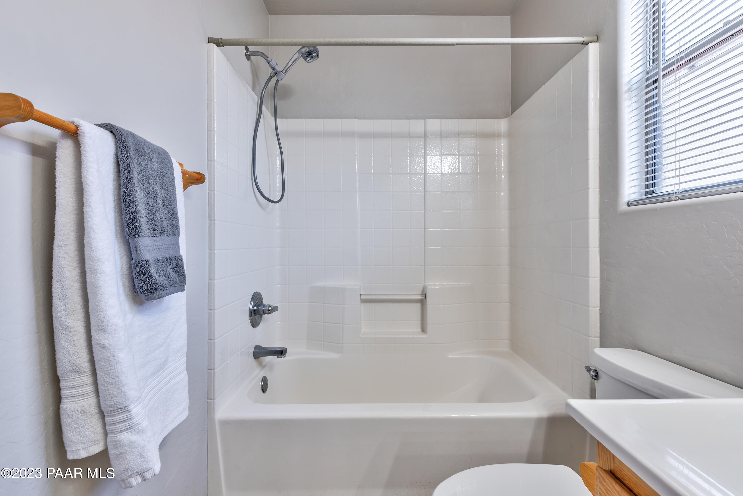 7192 N Summit View Drive