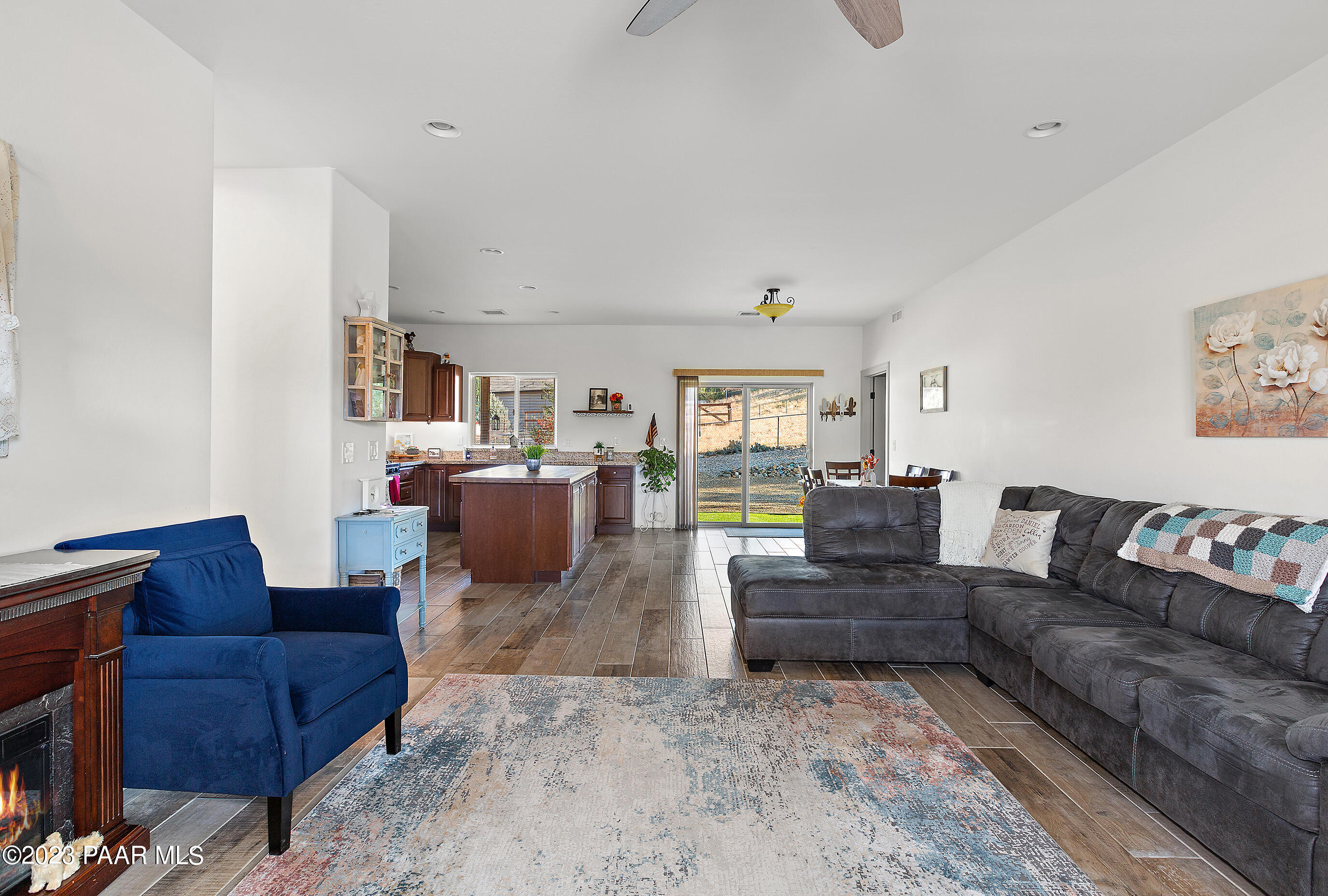 4789 N Sheridan Lane