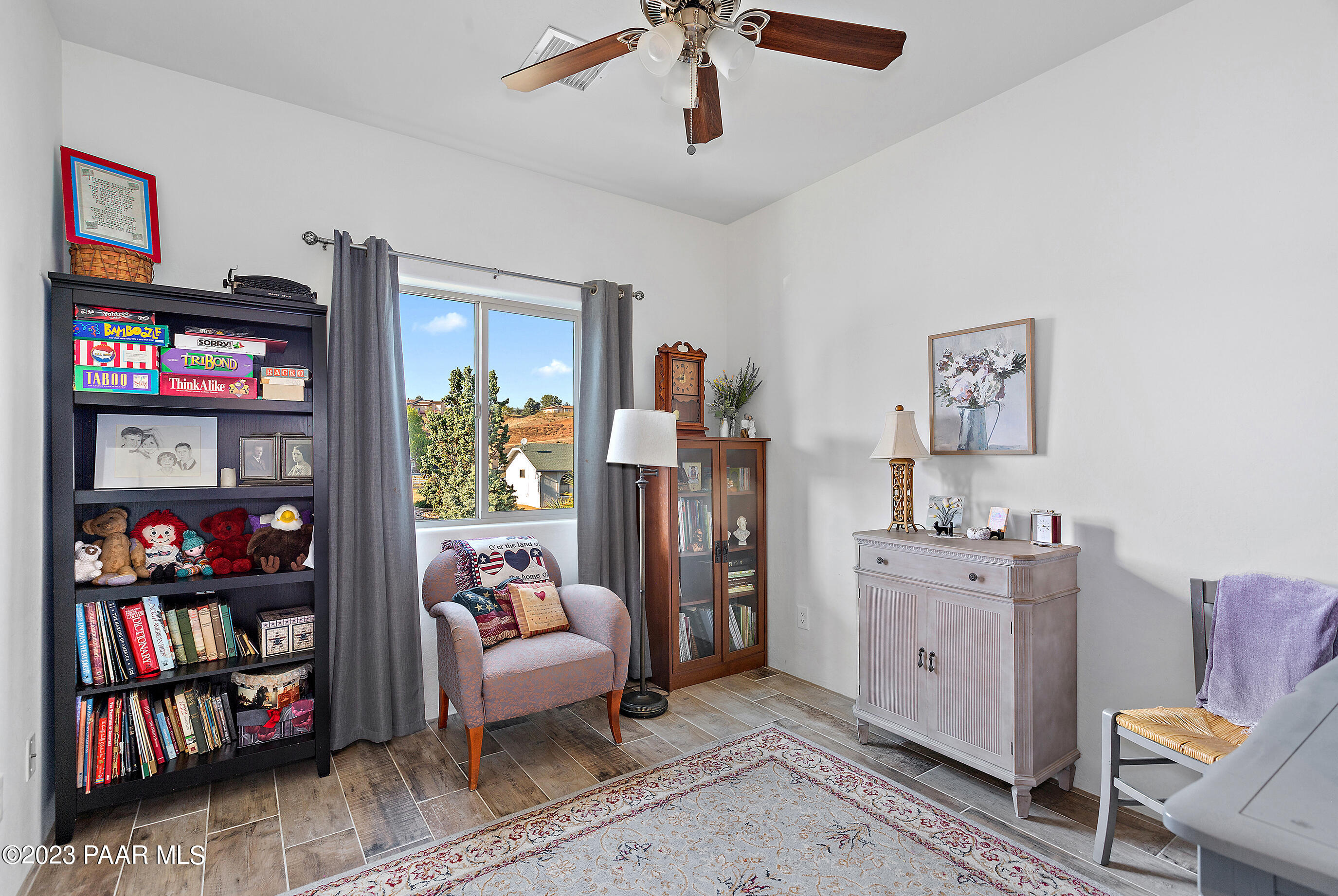 4789 N Sheridan Lane