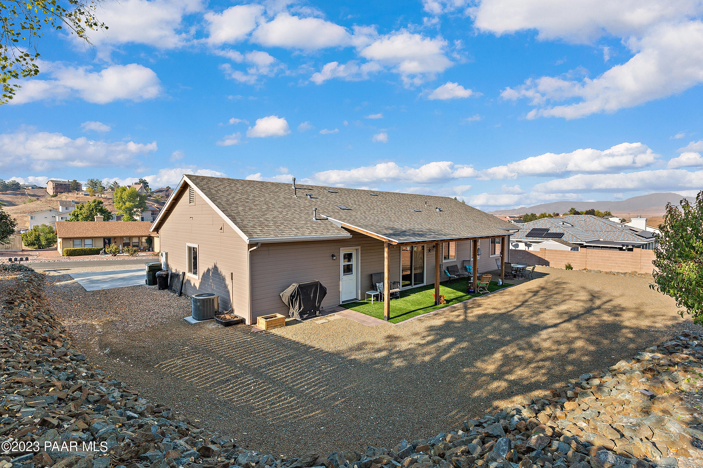 4789 N Sheridan Lane