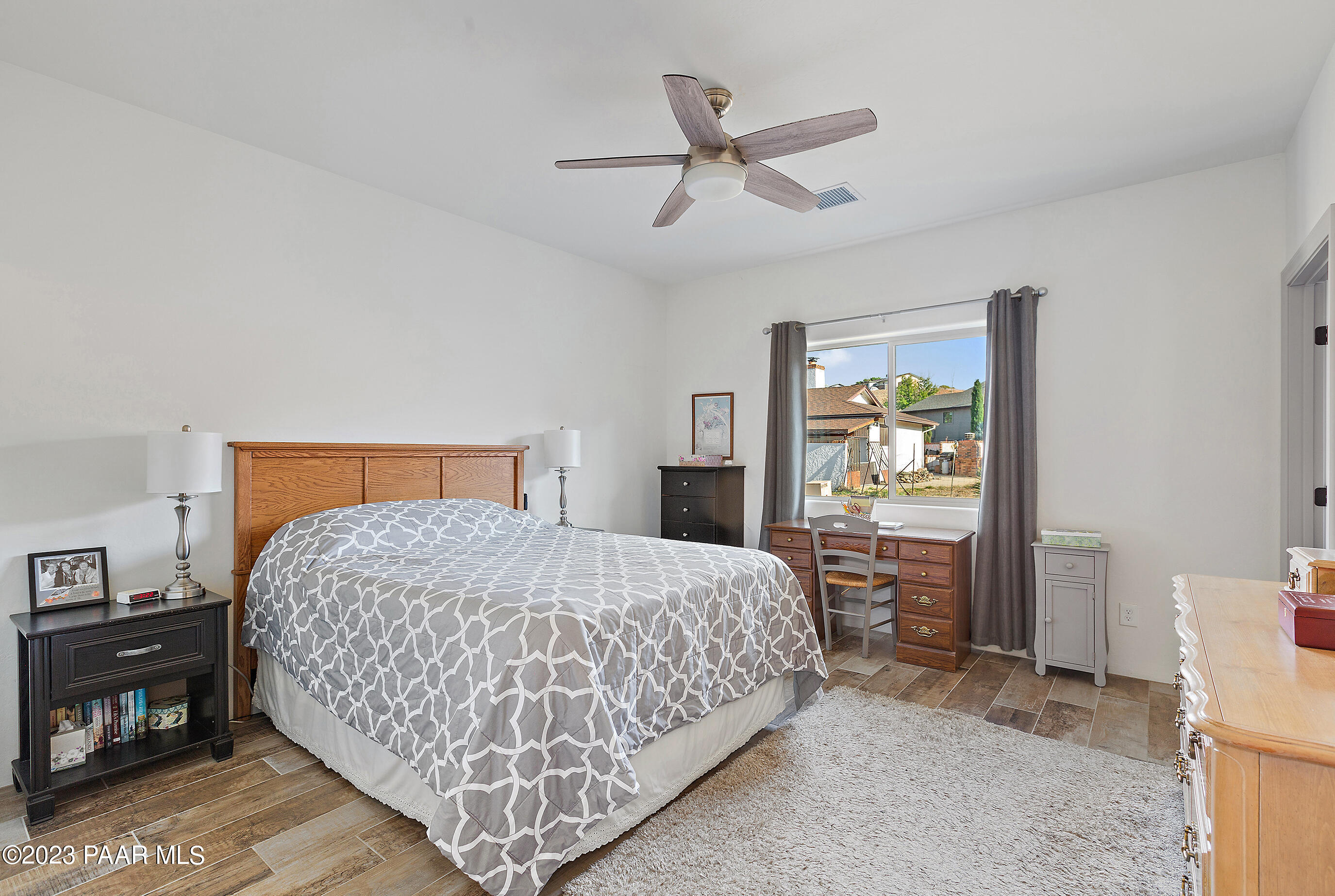 4789 N Sheridan Lane