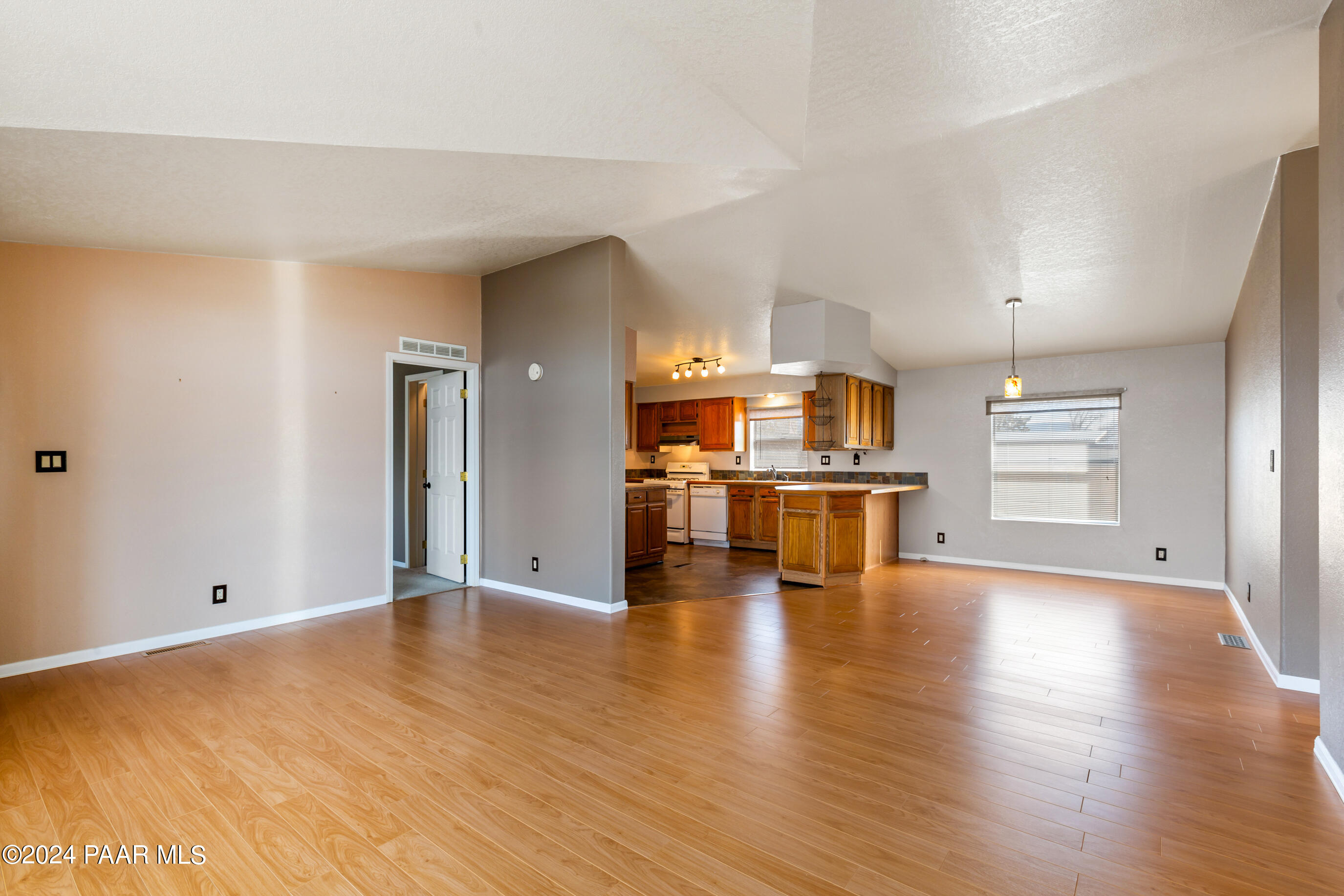 6295 N Moonlight Way