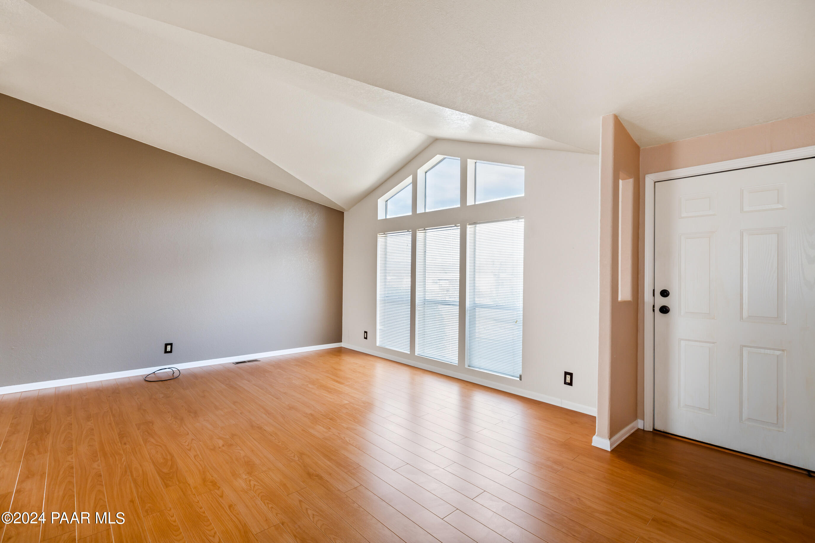 6295 N Moonlight Way