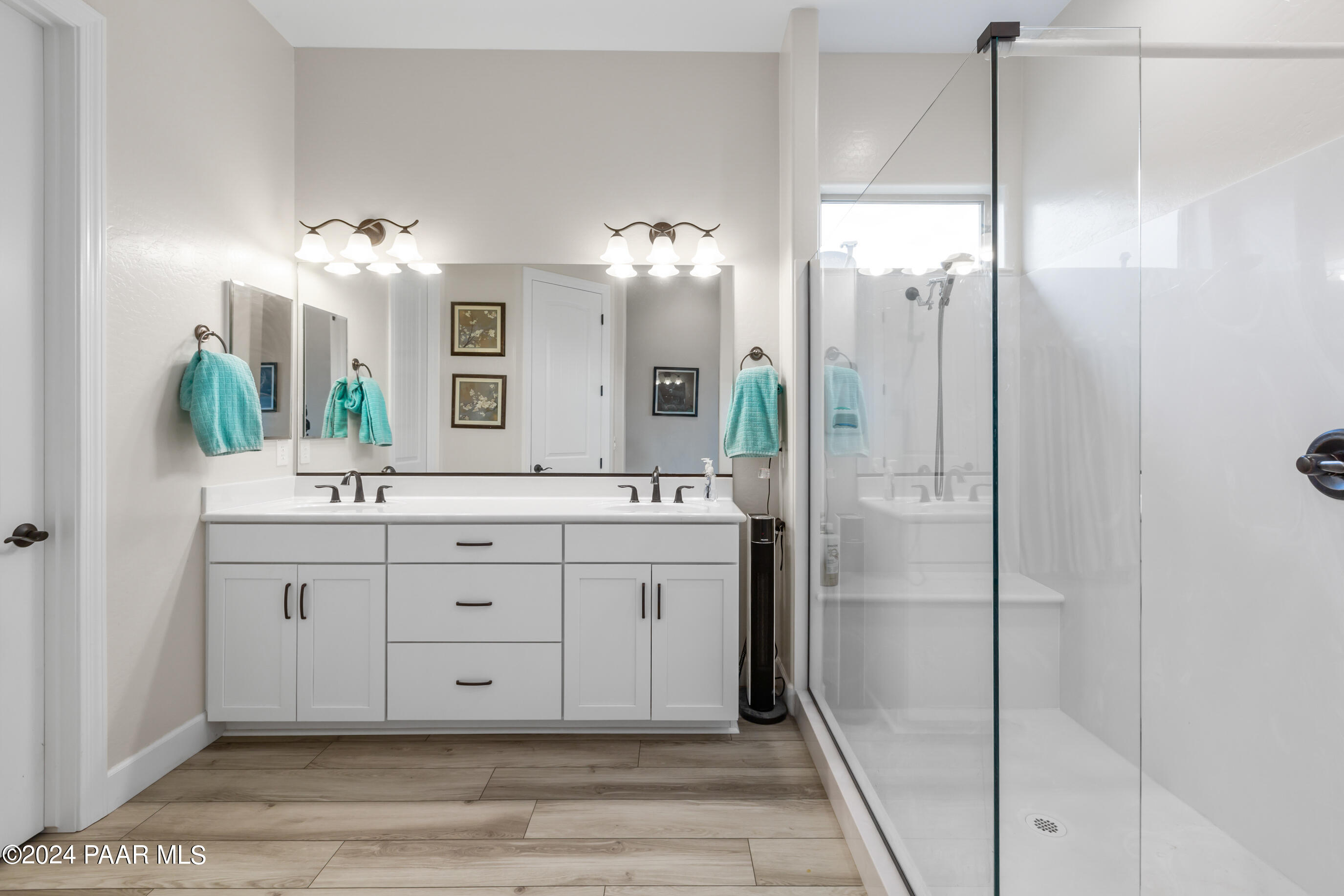 5349 Autumn Leaf Lane