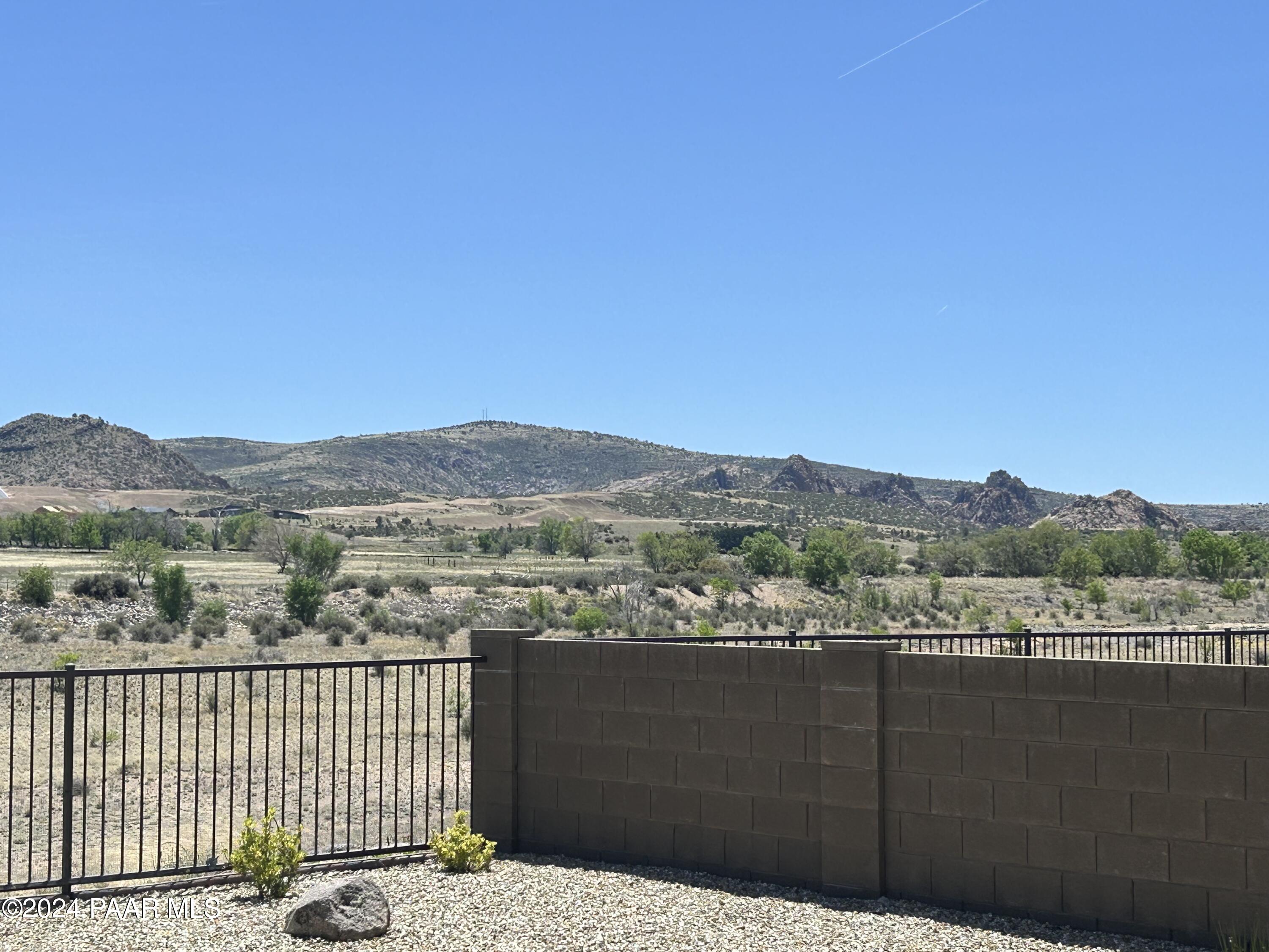 5349 Autumn Leaf Lane