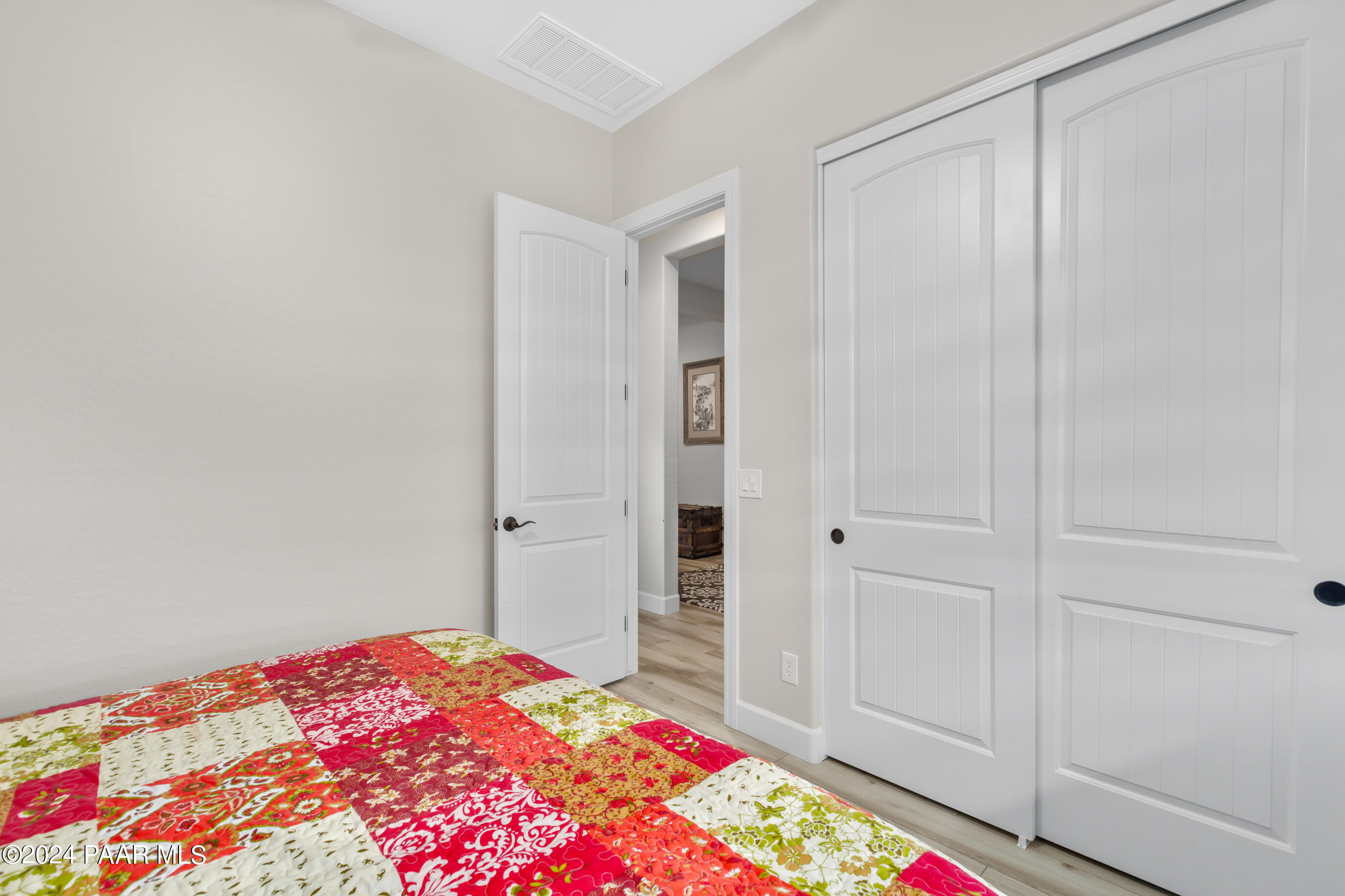 5349 Autumn Leaf Lane