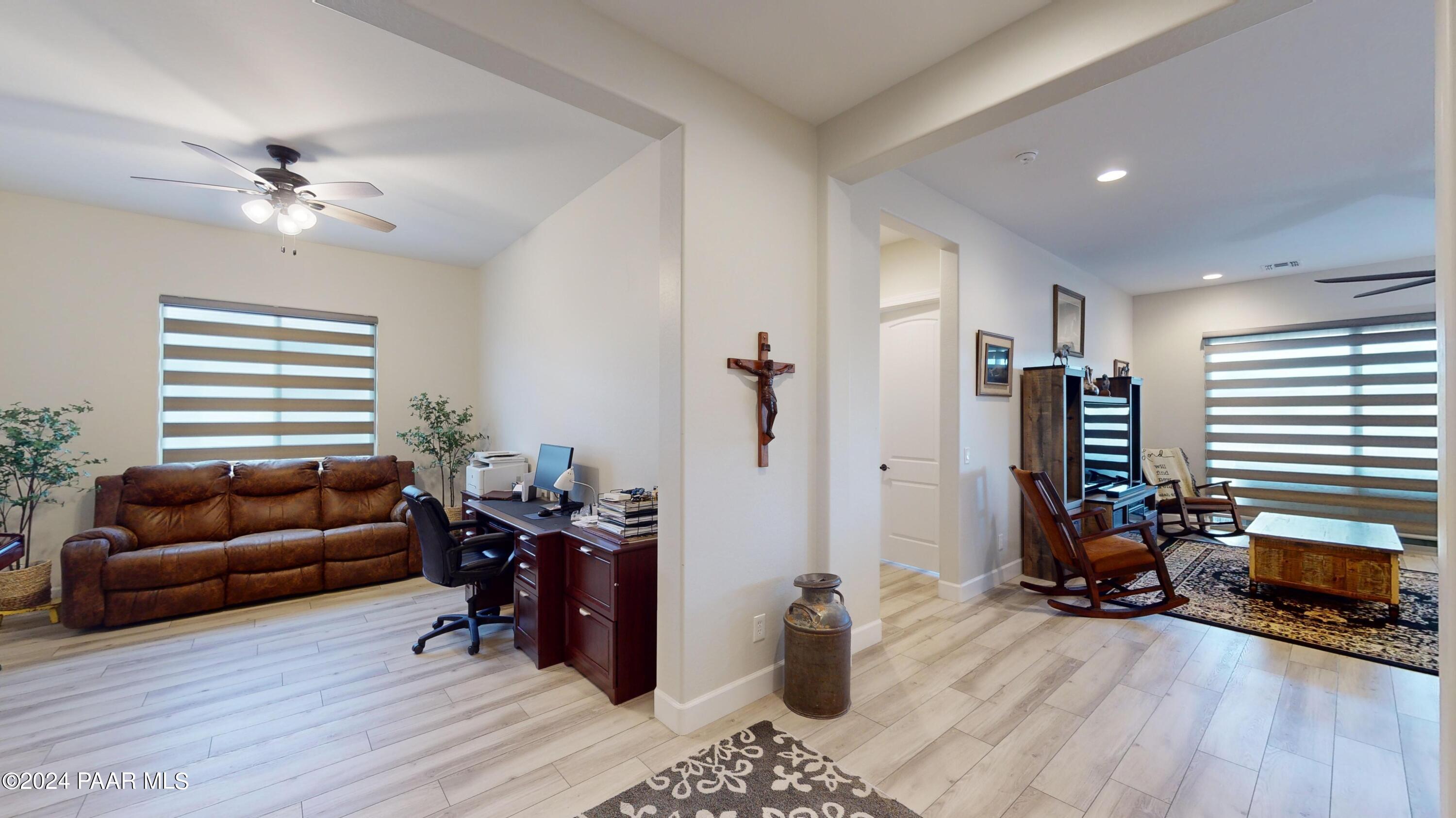 5349 Autumn Leaf Lane