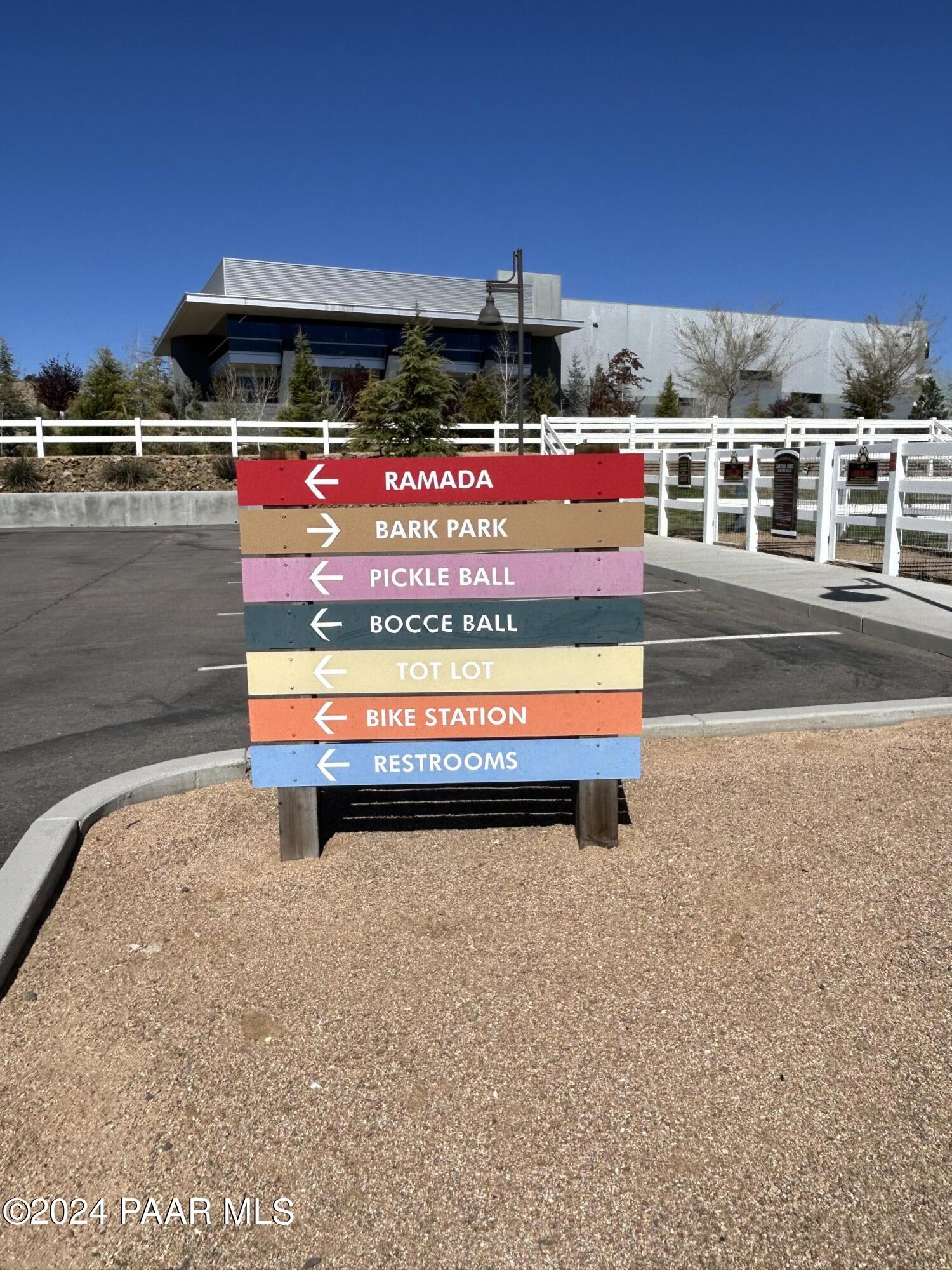 5349 Autumn Leaf Lane